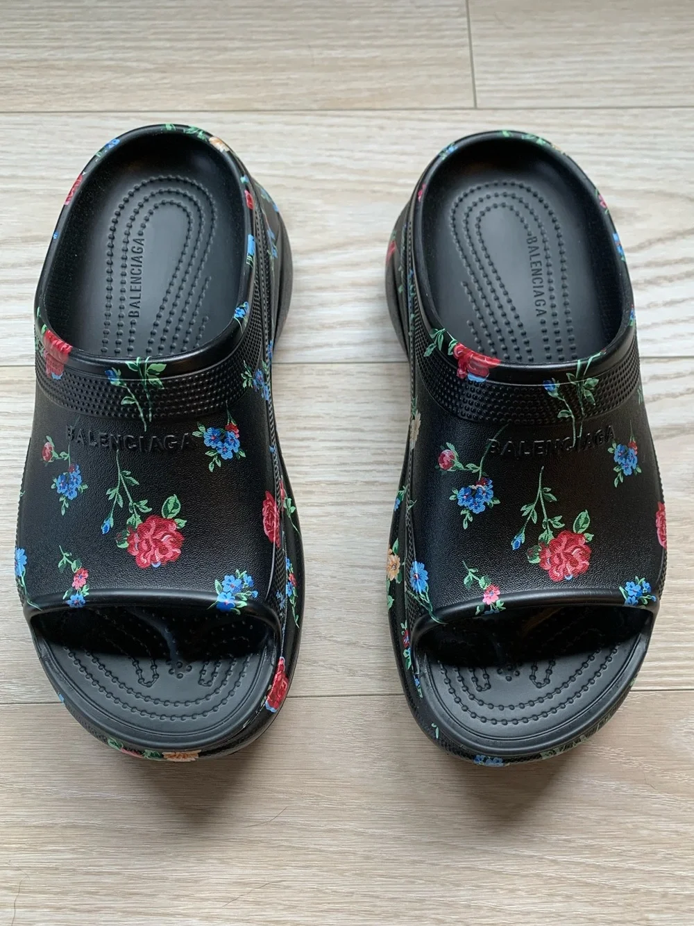 Balenciaga x Crocs Black Floral Platform Pool Slide NWT Size 39 FR